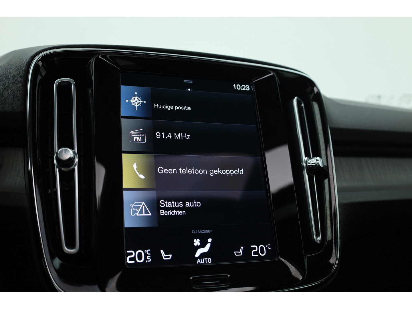 Volvo XC40 1.5 T4 211PK Recharge Inscription | Rijklaar | Pano-dak | 360 camera | Leer | Adaptieve Cruise | Stoel + stuurverw. |