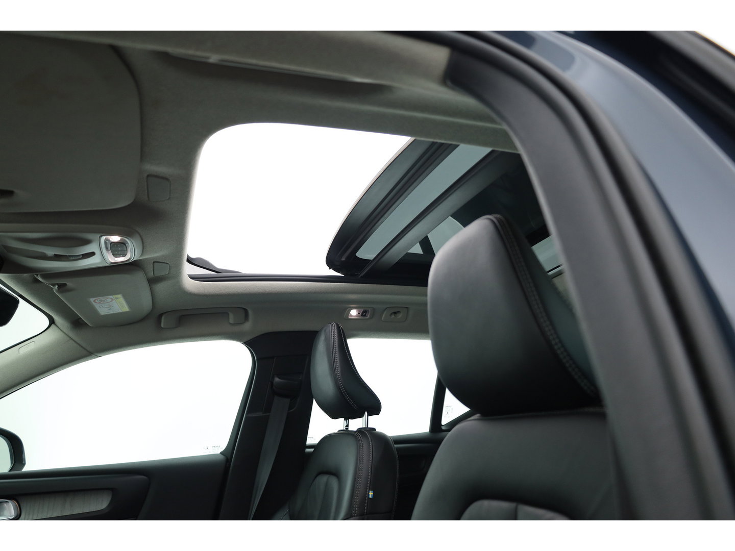 Volvo XC40 1.5 T4 211PK Recharge Inscription | Rijklaar | Pano-dak | 360 camera | Leer | Adaptieve Cruise | Stoel + stuurverw. |