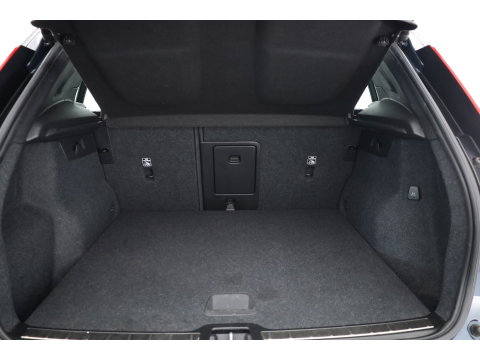 Volvo XC40 1.5 T4 211PK Recharge Inscription | Rijklaar | Pano-dak | 360 camera | Leer | Adaptieve Cruise | Stoel + stuurverw. |