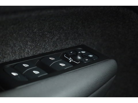 Volvo XC40 1.5 T4 211PK Recharge Inscription | Rijklaar | Pano-dak | 360 camera | Leer | Adaptieve Cruise | Stoel + stuurverw. |