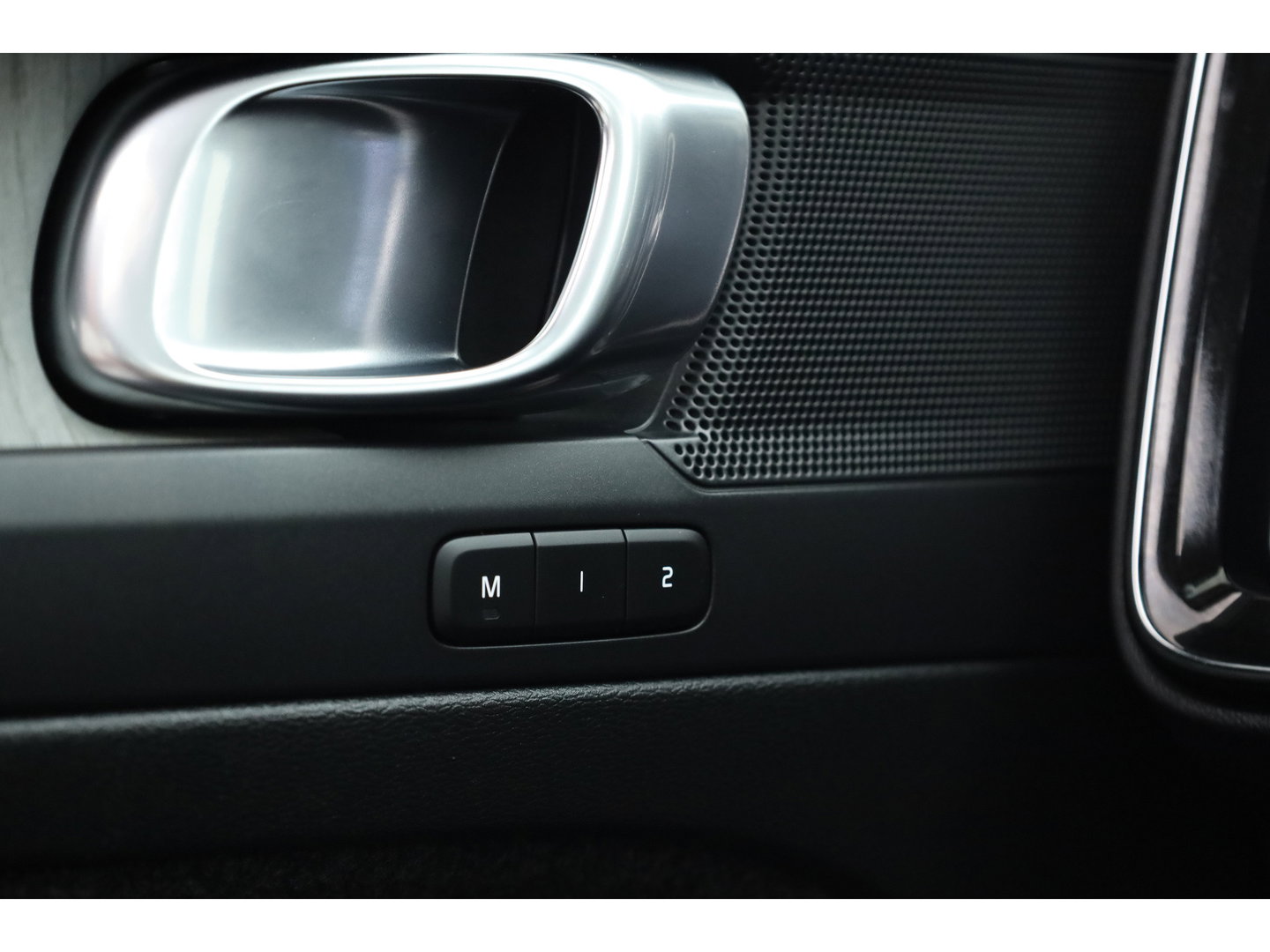 Volvo XC40 1.5 T4 211PK Recharge Inscription | Rijklaar | Pano-dak | 360 camera | Leer | Adaptieve Cruise | Stoel + stuurverw. |