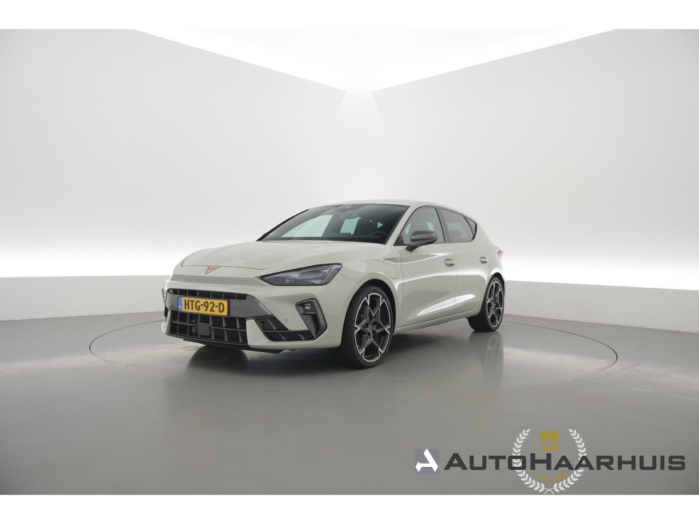 CUPRA Leon 1.5 TSI 272 PK e-Hybrid VZ Performance " Taiga Grey " | Adapt. Cruise | CarPlay | Keyless | Stoel-Stuurverw. | Navi | Memory | Camera | Sennheiser |