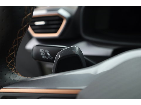 CUPRA Leon 1.5 TSI 272 PK e-Hybrid VZ Performance " Taiga Grey " | Adapt. Cruise | CarPlay | Keyless | Stoel-Stuurverw. | Navi | Memory | Camera | Sennheiser |