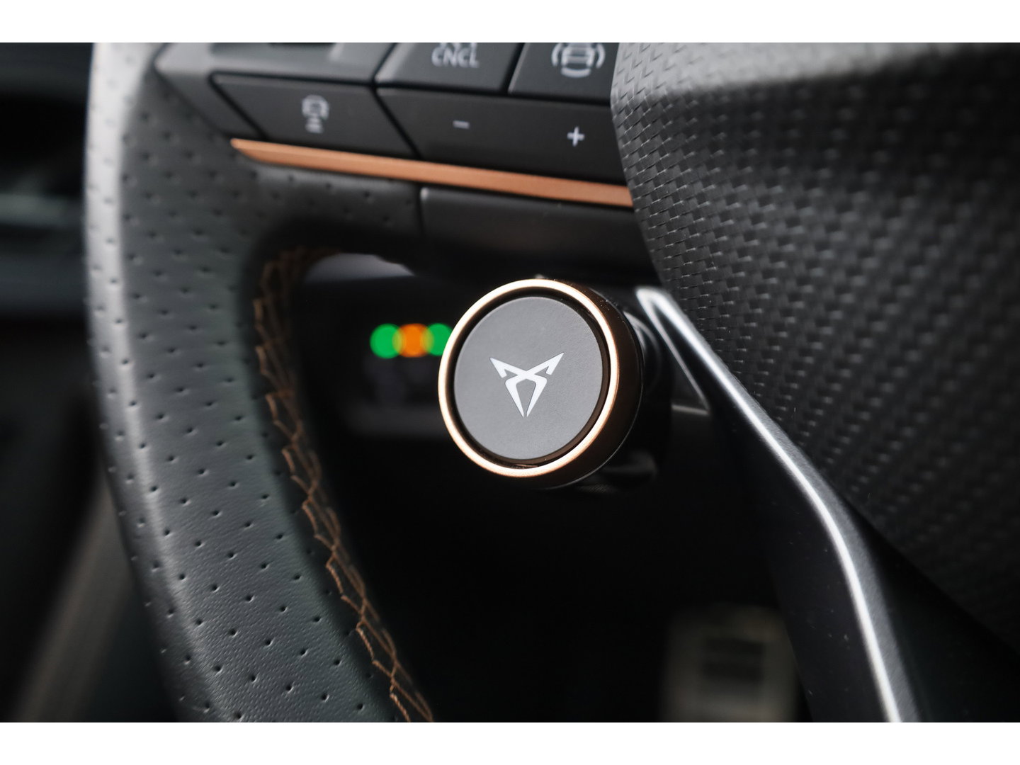 CUPRA Leon 1.5 TSI 272 PK e-Hybrid VZ Performance " Taiga Grey " | Adapt. Cruise | CarPlay | Keyless | Stoel-Stuurverw. | Navi | Memory | Camera | Sennheiser |