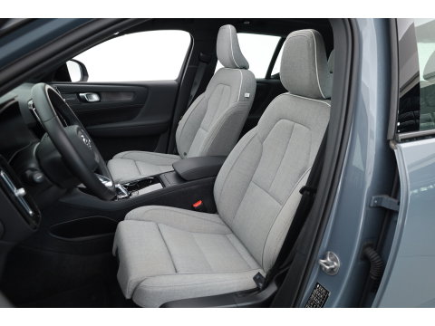 Volvo XC40 Recharge Ultimate 70 kWh | Pano-dak | 360 camera | Elek. stoelen | Stoel + stuurverwarming | H&K