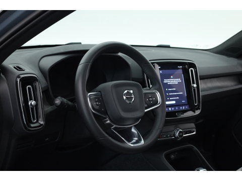 Volvo XC40 Recharge Ultimate 70 kWh | Pano-dak | 360 camera | Elek. stoelen | Stoel + stuurverwarming | H&K