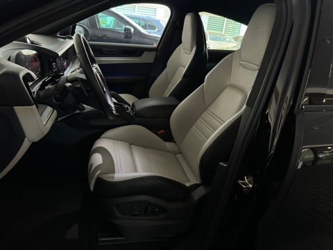 Porsche Cayenne Coupé 3.0 S E-Hybrid Pano|Sportdesign|HuD|