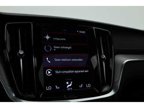 Volvo V60 2.0 T6 Recharge AWD R-Design | Pano | Camera | Pilot Assist | Memory Seats | Stoel- Stuurverw. | NAV+ CarPlay