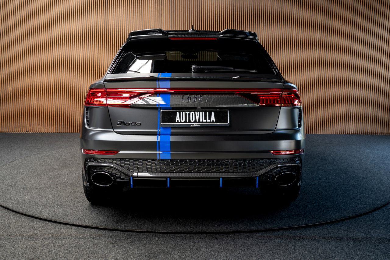 Audi RSQ8