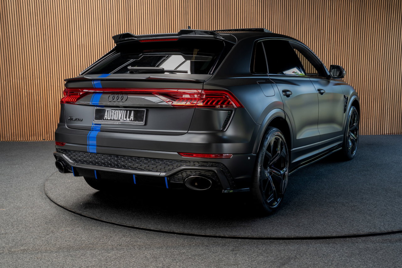Audi RSQ8