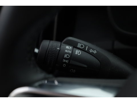 Volvo XC40 Single Motor Core 69 kWh | Camera | Cruise Ctrl. | Stoel- Stuurverw. | NAV+ CarPlay | All Seasons |