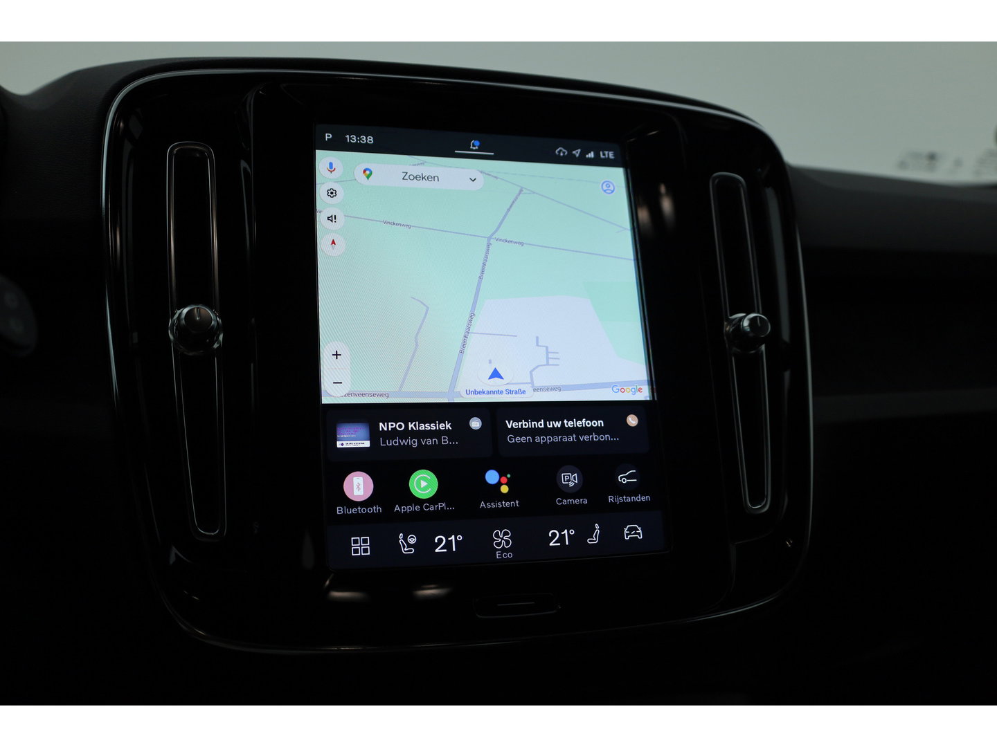 Volvo XC40 Single Motor Core 69 kWh | Camera | Cruise Ctrl. | Stoel- Stuurverw. | NAV+ CarPlay | All Seasons |