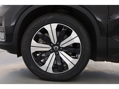 Volvo XC40 Single Motor Core 69 kWh | Camera | Cruise Ctrl. | Stoel- Stuurverw. | NAV+ CarPlay | All Seasons |