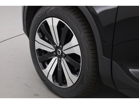 Volvo XC40 Single Motor Core 69 kWh | Camera | Cruise Ctrl. | Stoel- Stuurverw. | NAV+ CarPlay | All Seasons |