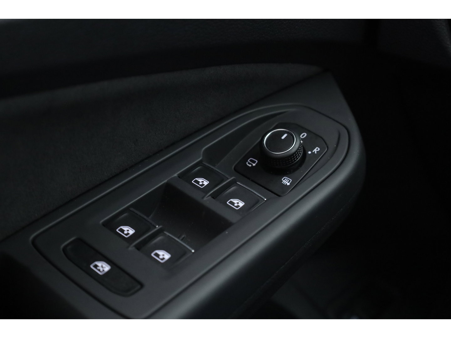 Volkswagen Golf 1.5 eHybrid GTE | 360cam | Adapt. Cruise | 18'' | IQ. Light | Stoel- Stuurverw. | Apple CarPlay