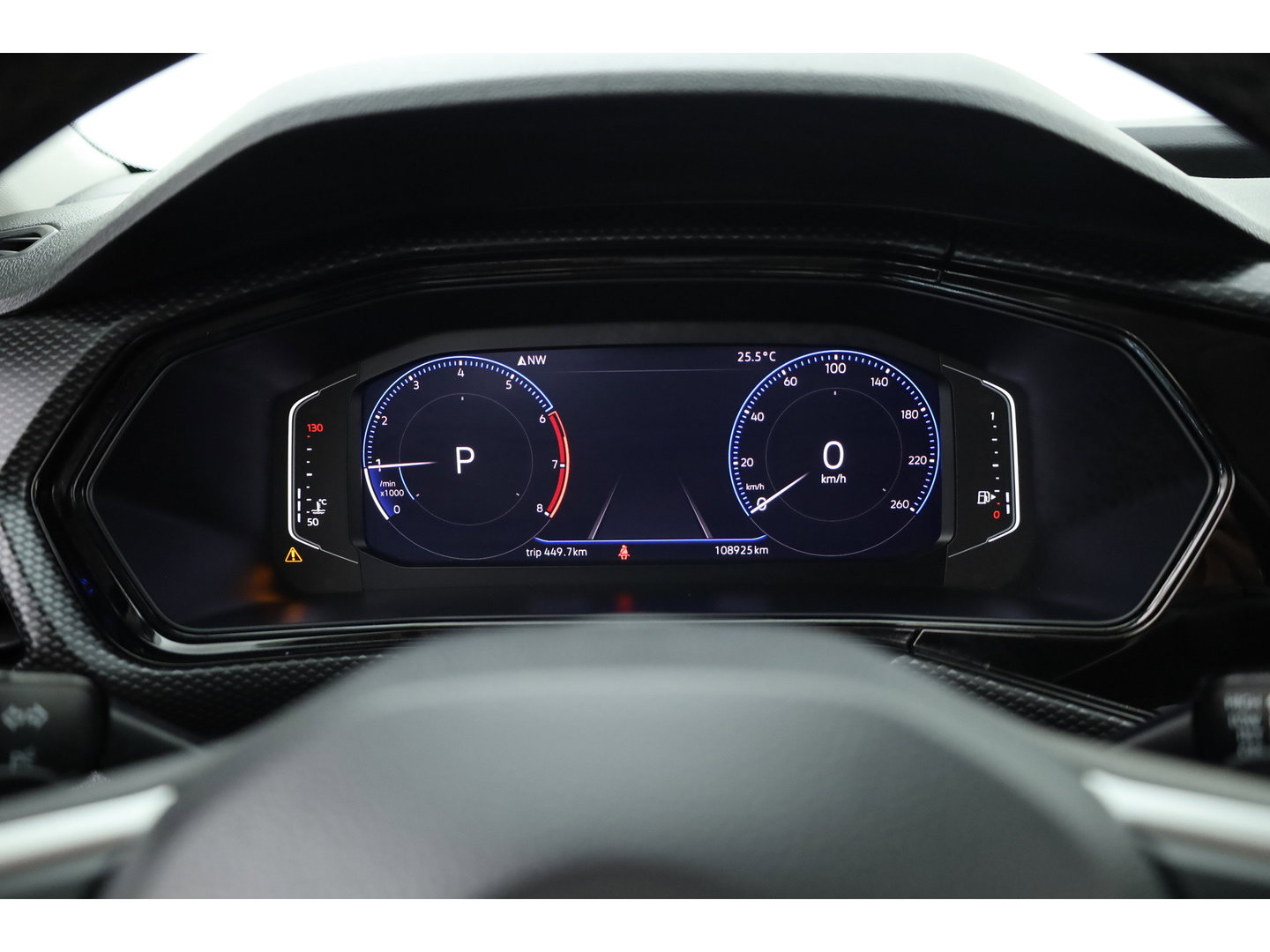 Volkswagen T-Cross 1.0 TSI R-Line | Dig. Cockpit | Trekhaak | Adapt. Cruise | Apple CarPlay | Stoelverw. | Navi | PDC V+A