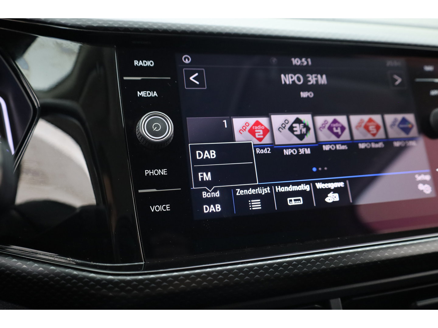 Volkswagen T-Cross 1.0 TSI R-Line | Dig. Cockpit | Trekhaak | Adapt. Cruise | Apple CarPlay | Stoelverw. | Navi | PDC V+A