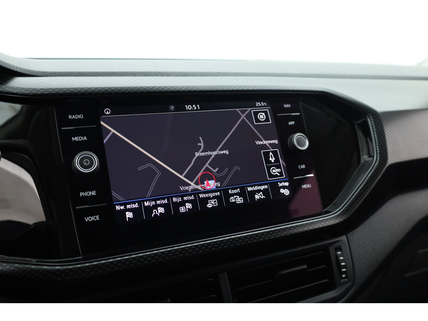 Volkswagen T-Cross 1.0 TSI R-Line | Dig. Cockpit | Trekhaak | Adapt. Cruise | Apple CarPlay | Stoelverw. | Navi | PDC V+A