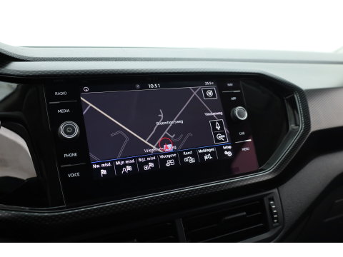 Volkswagen T-Cross 1.0 TSI R-Line | Dig. Cockpit | Trekhaak | Adapt. Cruise | Apple CarPlay | Stoelverw. | Navi | PDC V+A