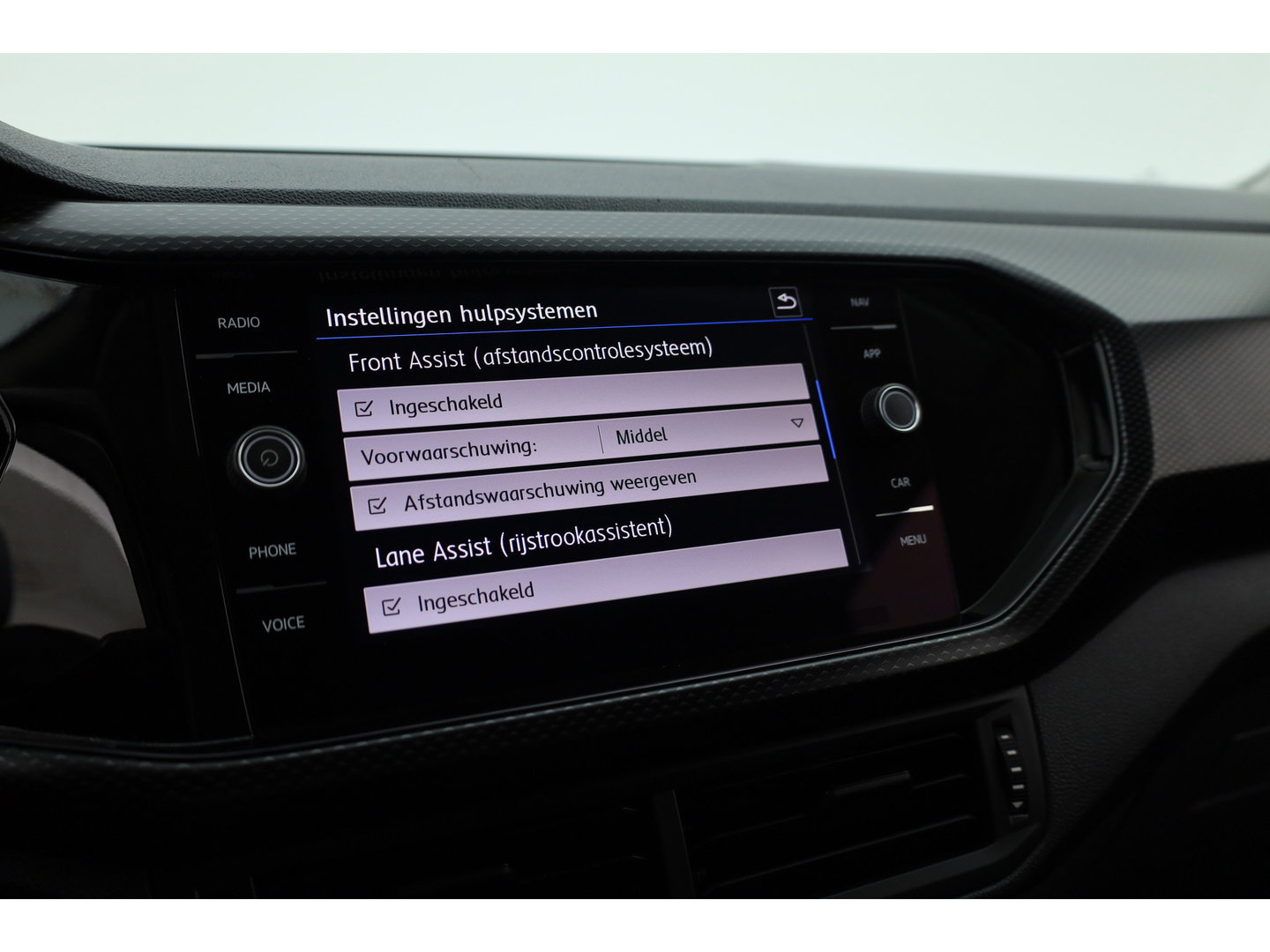 Volkswagen T-Cross 1.0 TSI R-Line | Dig. Cockpit | Trekhaak | Adapt. Cruise | Apple CarPlay | Stoelverw. | Navi | PDC V+A
