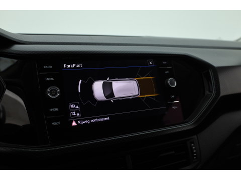 Volkswagen T-Cross 1.0 TSI R-Line | Dig. Cockpit | Trekhaak | Adapt. Cruise | Apple CarPlay | Stoelverw. | Navi | PDC V+A