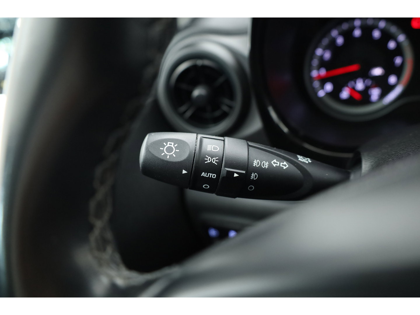 Hyundai i10 1.0 Comfort | RIJKLAAR!! | Cruise Control | Lane Assist | Airco | Apple CarPlay & Android Auto | DAB