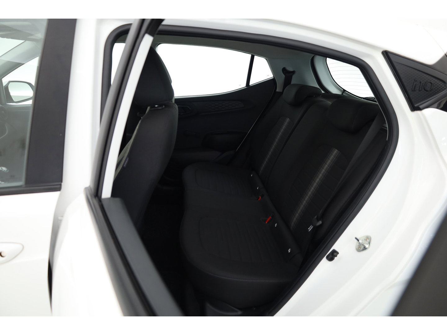 Hyundai i10 1.0 Comfort | RIJKLAAR!! | Cruise Control | Lane Assist | Airco | Apple CarPlay & Android Auto | DAB