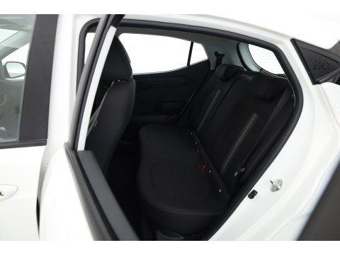 Hyundai i10 1.0 Comfort | RIJKLAAR!! | Cruise Control | Lane Assist | Airco | Apple CarPlay & Android Auto | DAB