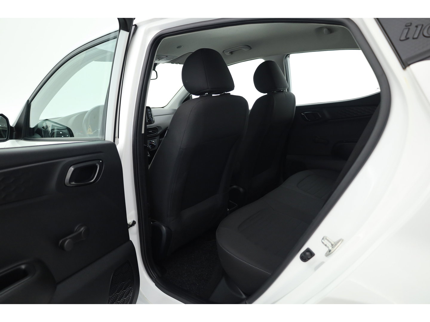 Hyundai i10 1.0 Comfort | RIJKLAAR!! | Cruise Control | Lane Assist | Airco | Apple CarPlay & Android Auto | DAB