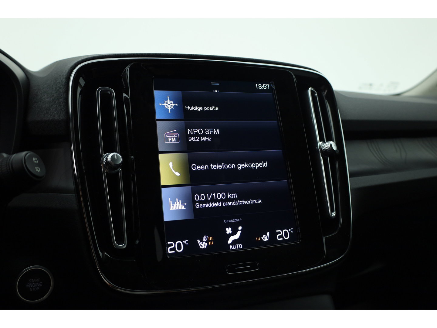 Volvo XC40 1.5 T5 Plug-in hybrid Plus Dark | Dig. Cockpit | Adapt. Cruise | Leder | Camera | Keyless | Stoel- Stuurverw. | Memory