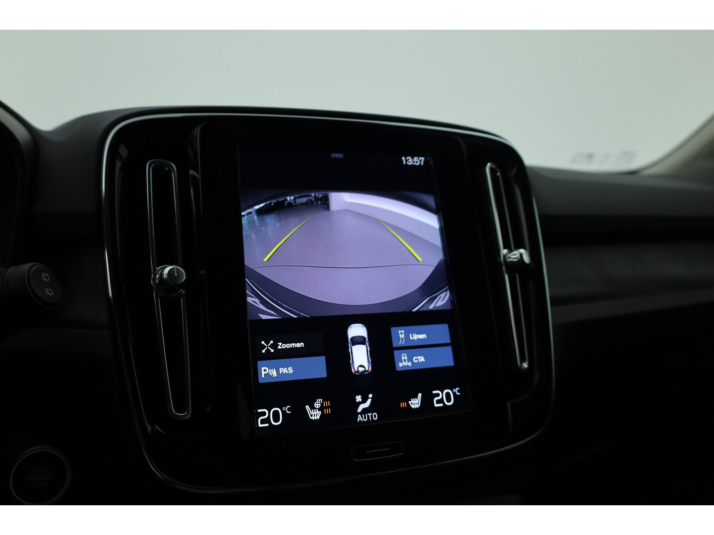 Volvo XC40 1.5 T5 Plug-in hybrid Plus Dark | Dig. Cockpit | Adapt. Cruise | Leder | Camera | Keyless | Stoel- Stuurverw. | Memory