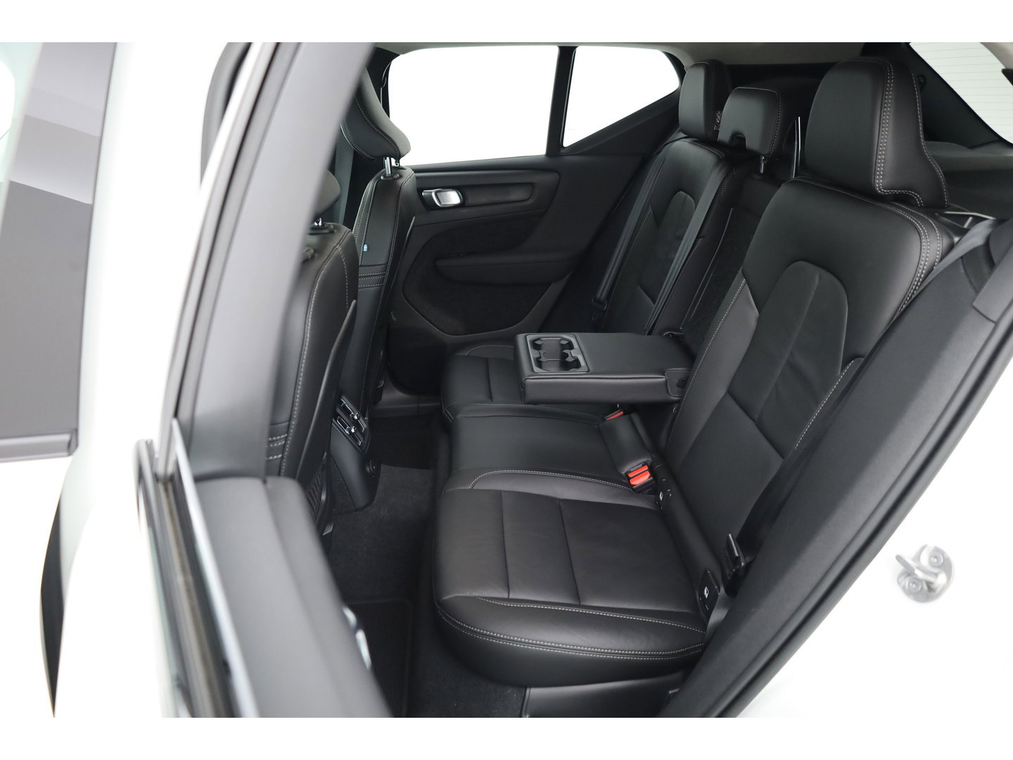 Volvo XC40 1.5 T5 Plug-in hybrid Plus Dark | Dig. Cockpit | Adapt. Cruise | Leder | Camera | Keyless | Stoel- Stuurverw. | Memory