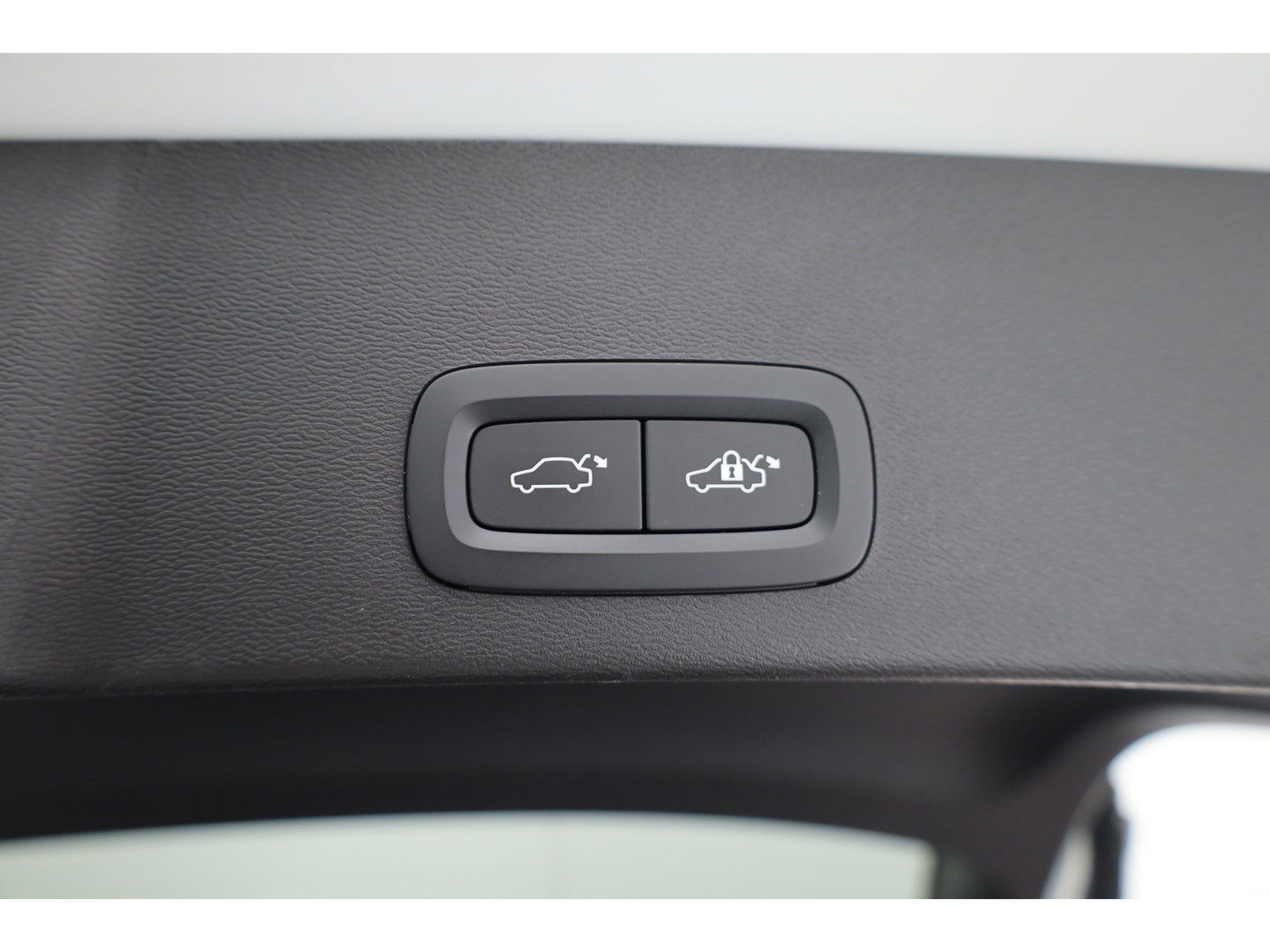 Volvo XC40 1.5 T5 Plug-in hybrid Plus Dark | Dig. Cockpit | Adapt. Cruise | Leder | Camera | Keyless | Stoel- Stuurverw. | Memory