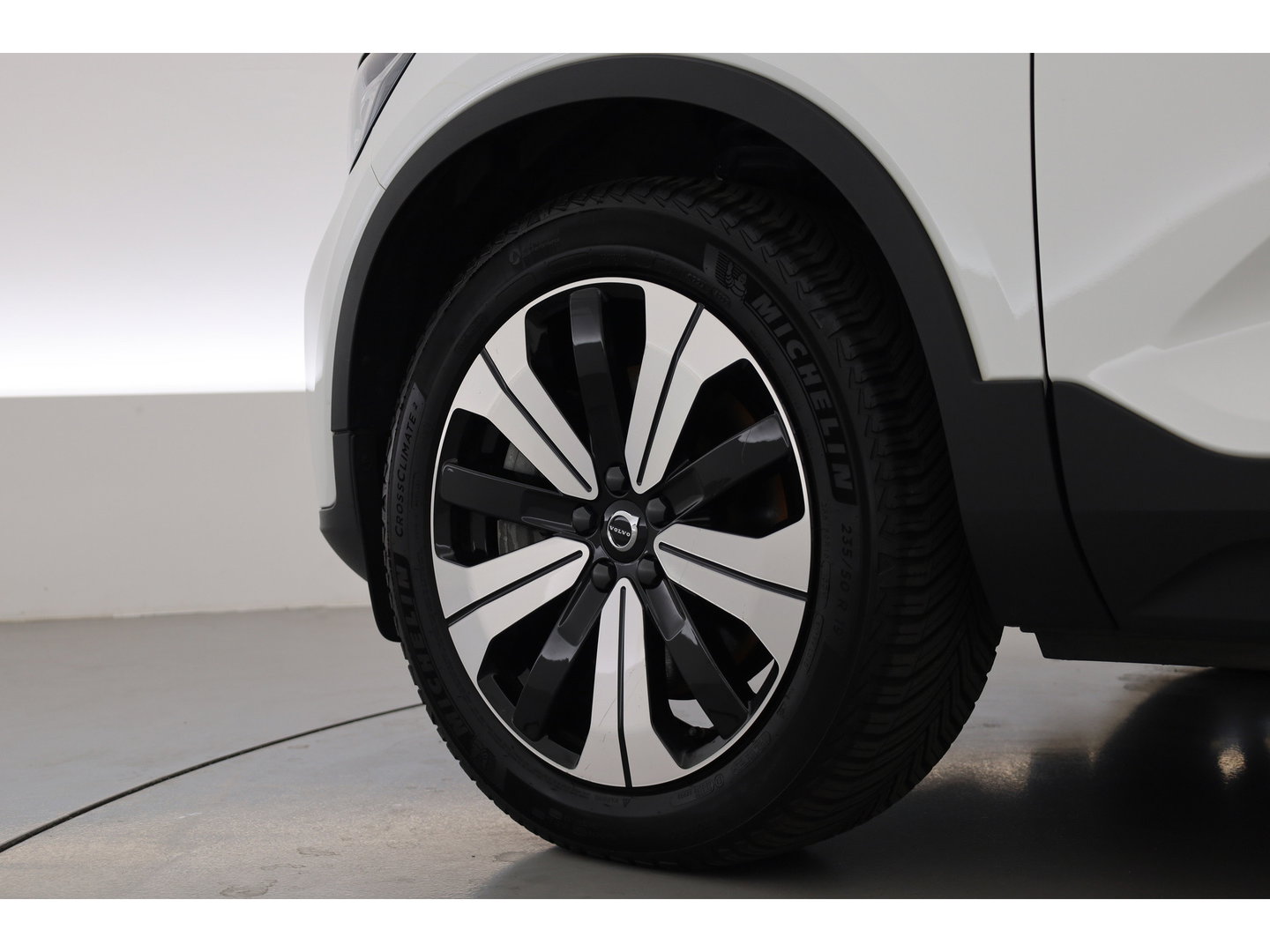 Volvo XC40 1.5 T5 Plug-in hybrid Plus Dark | Dig. Cockpit | Adapt. Cruise | Leder | Camera | Keyless | Stoel- Stuurverw. | Memory