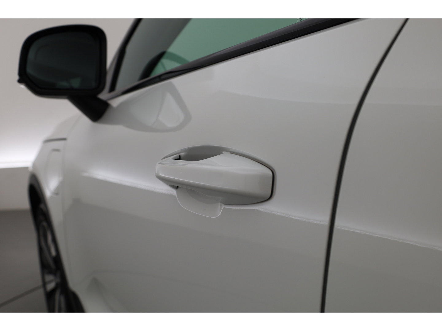 Volvo XC40 1.5 T5 Plug-in hybrid Plus Dark | Dig. Cockpit | Adapt. Cruise | Leder | Camera | Keyless | Stoel- Stuurverw. | Memory