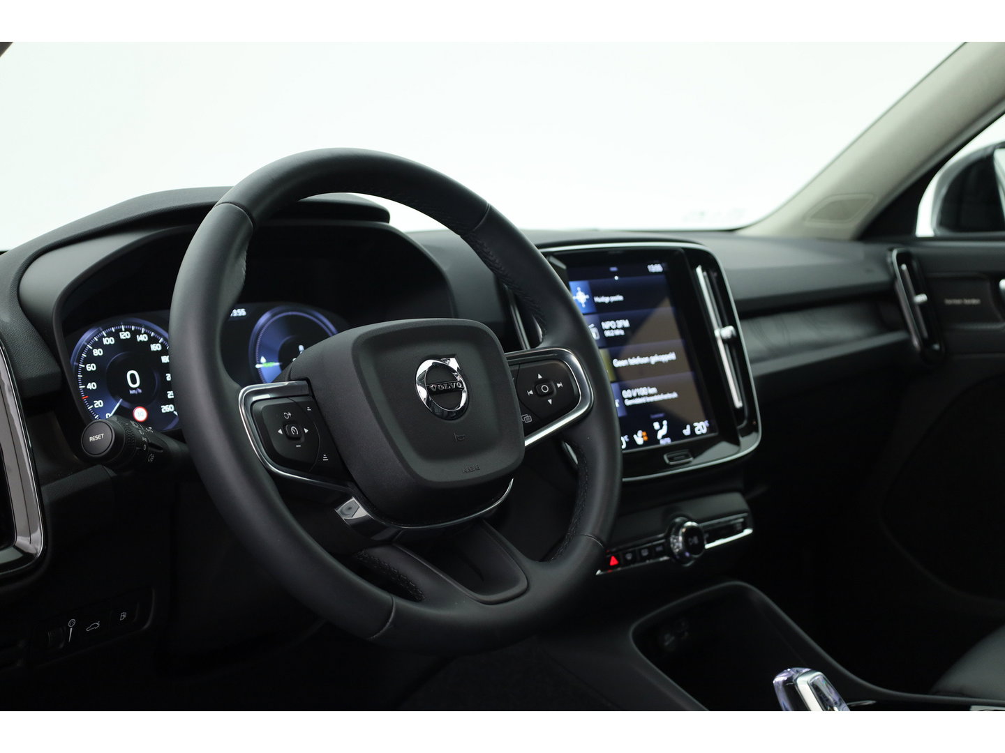 Volvo XC40 1.5 T5 Plug-in hybrid Plus Dark | Dig. Cockpit | Adapt. Cruise | Leder | Camera | Keyless | Stoel- Stuurverw. | Memory