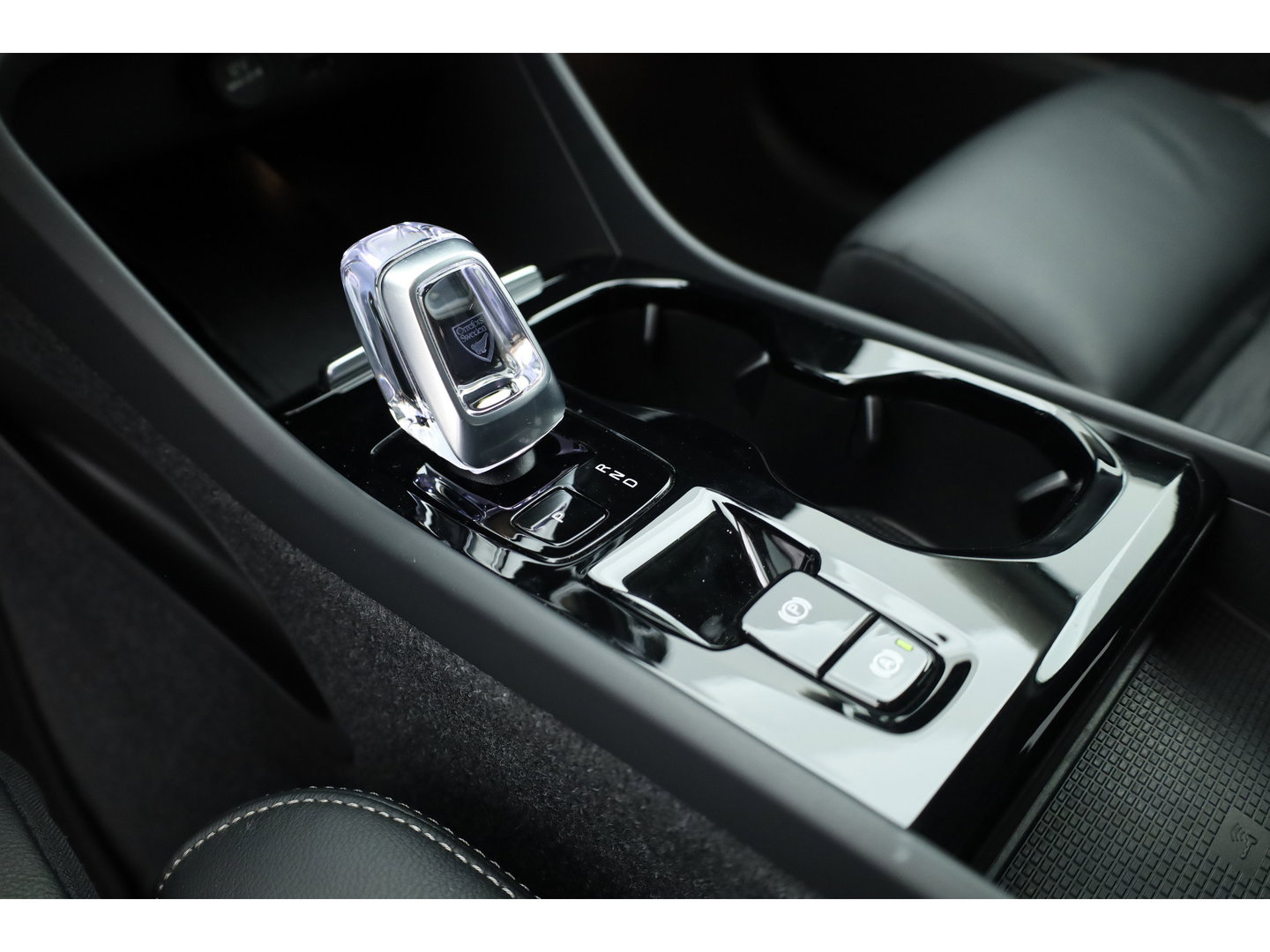 Volvo XC40 1.5 T5 Plug-in hybrid Plus Dark | Dig. Cockpit | Adapt. Cruise | Leder | Camera | Keyless | Stoel- Stuurverw. | Memory