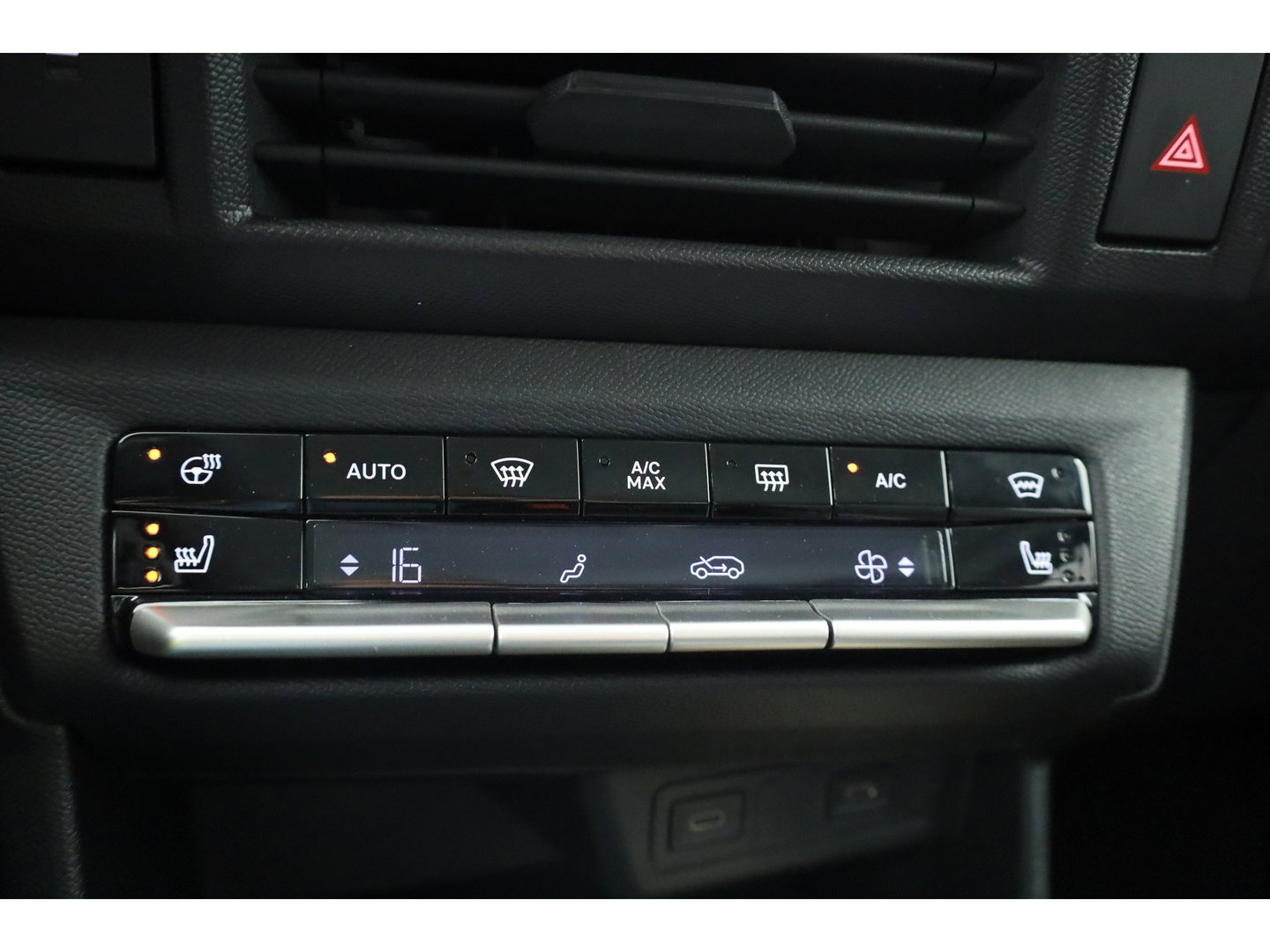 Opel Frontera 1.2 Turbo Hybrid GS 7p. | Camera | Stoel- Stuurverw. | NAV + CarPlay | Cruise Ctrl. | LED | Clima