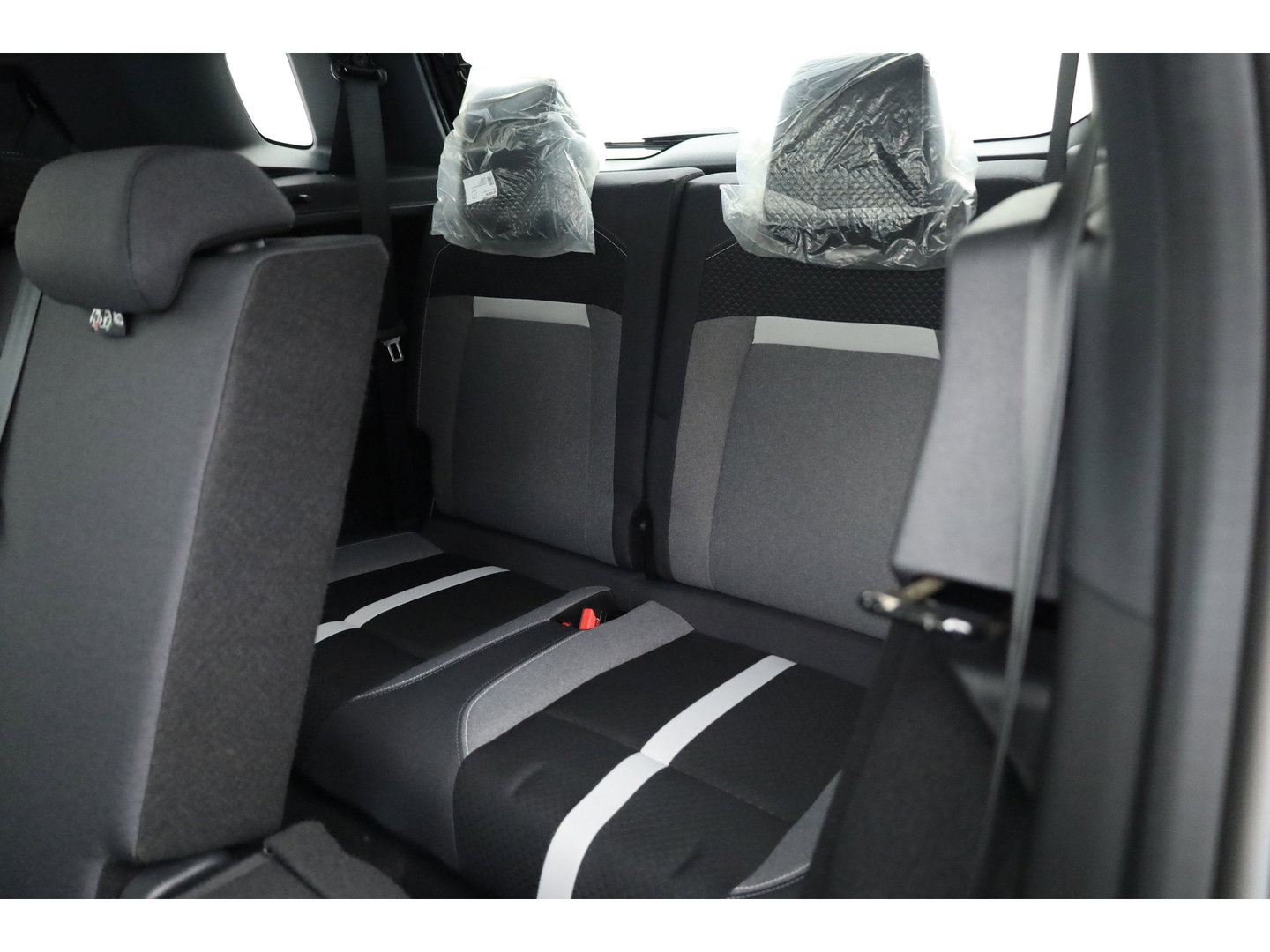 Opel Frontera 1.2 Turbo Hybrid GS 7p. | Camera | Stoel- Stuurverw. | NAV + CarPlay | Cruise Ctrl. | LED | Clima