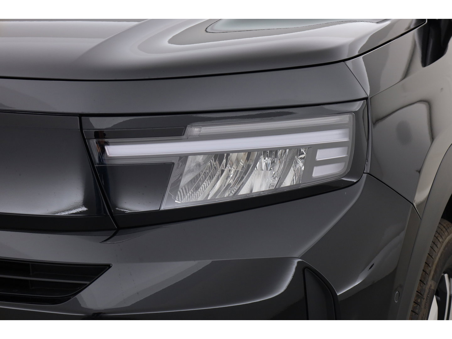 Opel Frontera 1.2 Turbo Hybrid GS 7p. | Camera | Stoel- Stuurverw. | NAV + CarPlay | Cruise Ctrl. | LED | Clima