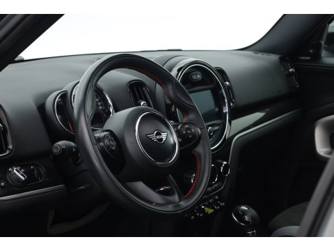 MINI Countryman 1.5 Cooper S E ALL4 | JCW Trim | Pano | H&K Audio | Camera | Stoelverw. | Keyless | CarPlay | Cruise Ctrl | LED