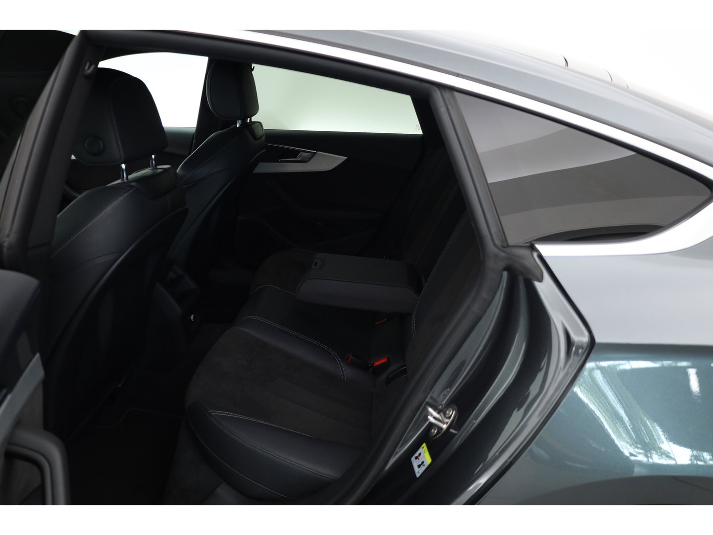 Audi S5 Sportback 3.0 TFSI S5 quattro 355pk | Apple CarPlay | Kleppensysteem | Stoelverw. | Adapt. Cruise | PDC V+A | 20'' | Navi |