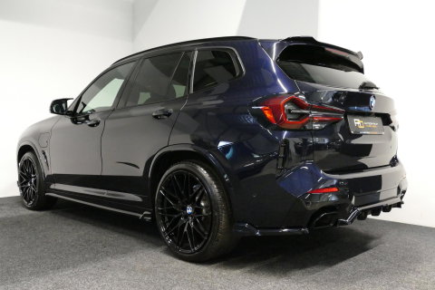 BMW X3 xDrive30e M Sport / Maxton Design Bodykit V.2 / Panoramadak / Elektr. verstelbare voorstoelen + memory / Ambienteverlichting / HUD / Stoelverwarming V + A / Apple Carplay - Android Auto / Rondomzichtcamera / 21'' LMV / Stuurwielverwarming / Cruise Control