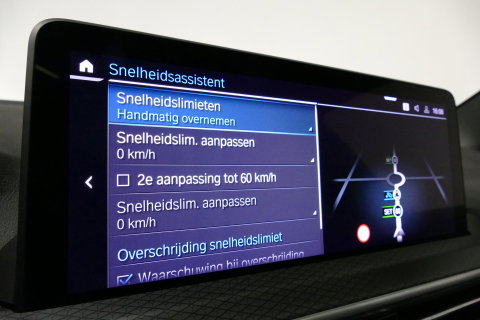 BMW X3 xDrive30e M Sport / Maxton Design Bodykit V.2 / Panoramadak / Elektr. verstelbare voorstoelen + memory / Ambienteverlichting / HUD / Stoelverwarming V + A / Apple Carplay - Android Auto / Rondomzichtcamera / 21'' LMV / Stuurwielverwarming / Cruise Control