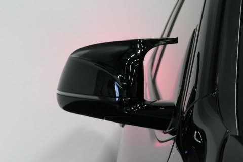 BMW X3 xDrive30e M Sport / Maxton Design Bodykit V.2 / Panoramadak / Elektr. verstelbare voorstoelen + memory / Ambienteverlichting / HUD / Stoelverwarming V + A / Apple Carplay - Android Auto / Rondomzichtcamera / 21'' LMV / Stuurwielverwarming / Cruise Control