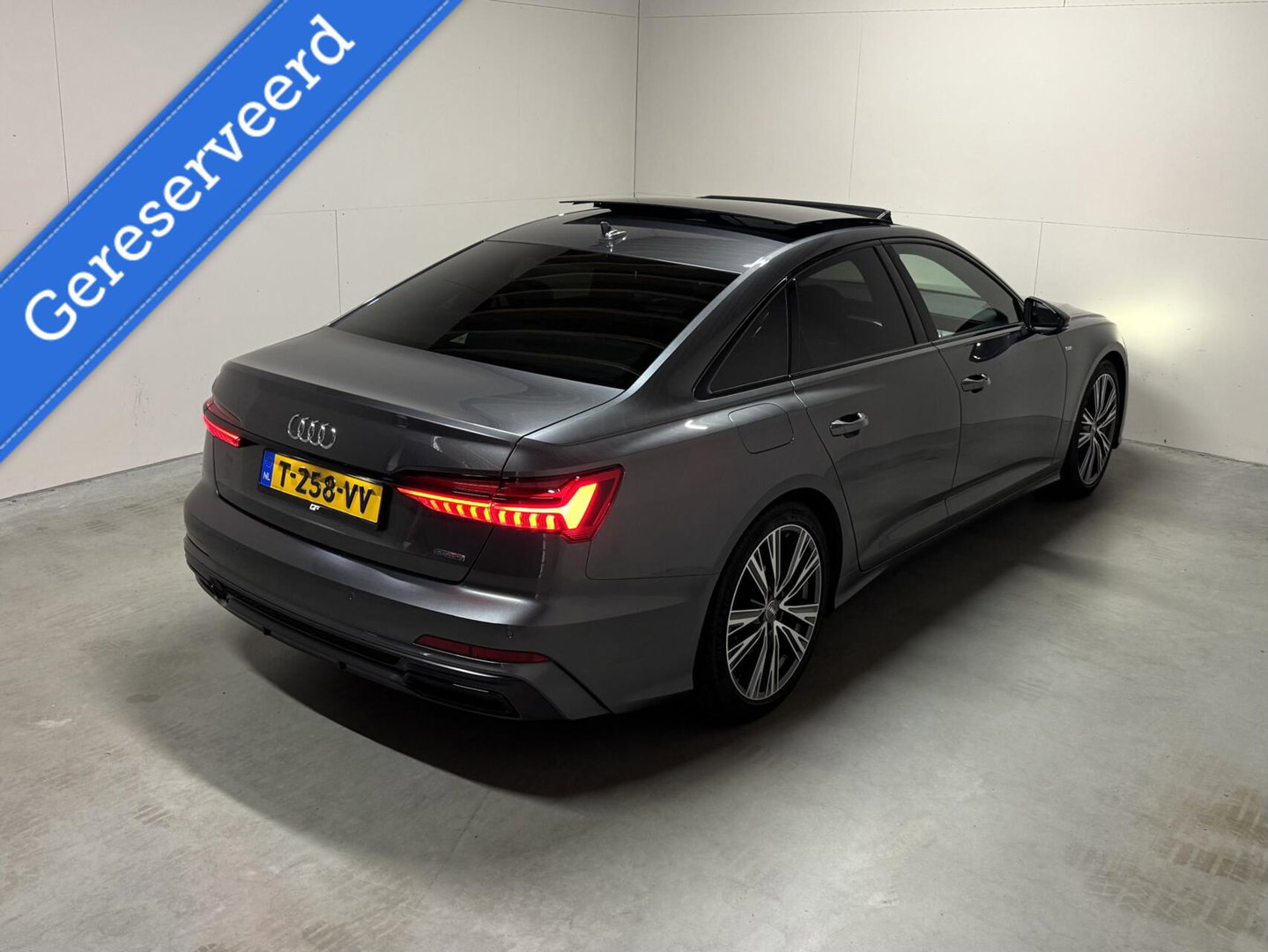 Audi A6 Limousine 55 TFSIe Quattro Competition Pano Leer Sfeer