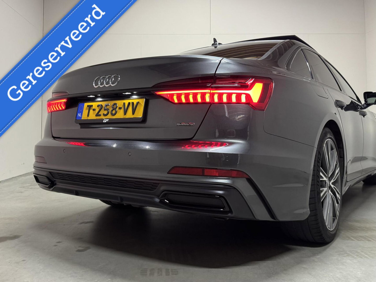 Audi A6 Limousine 55 TFSIe Quattro Competition Pano Leer Sfeer