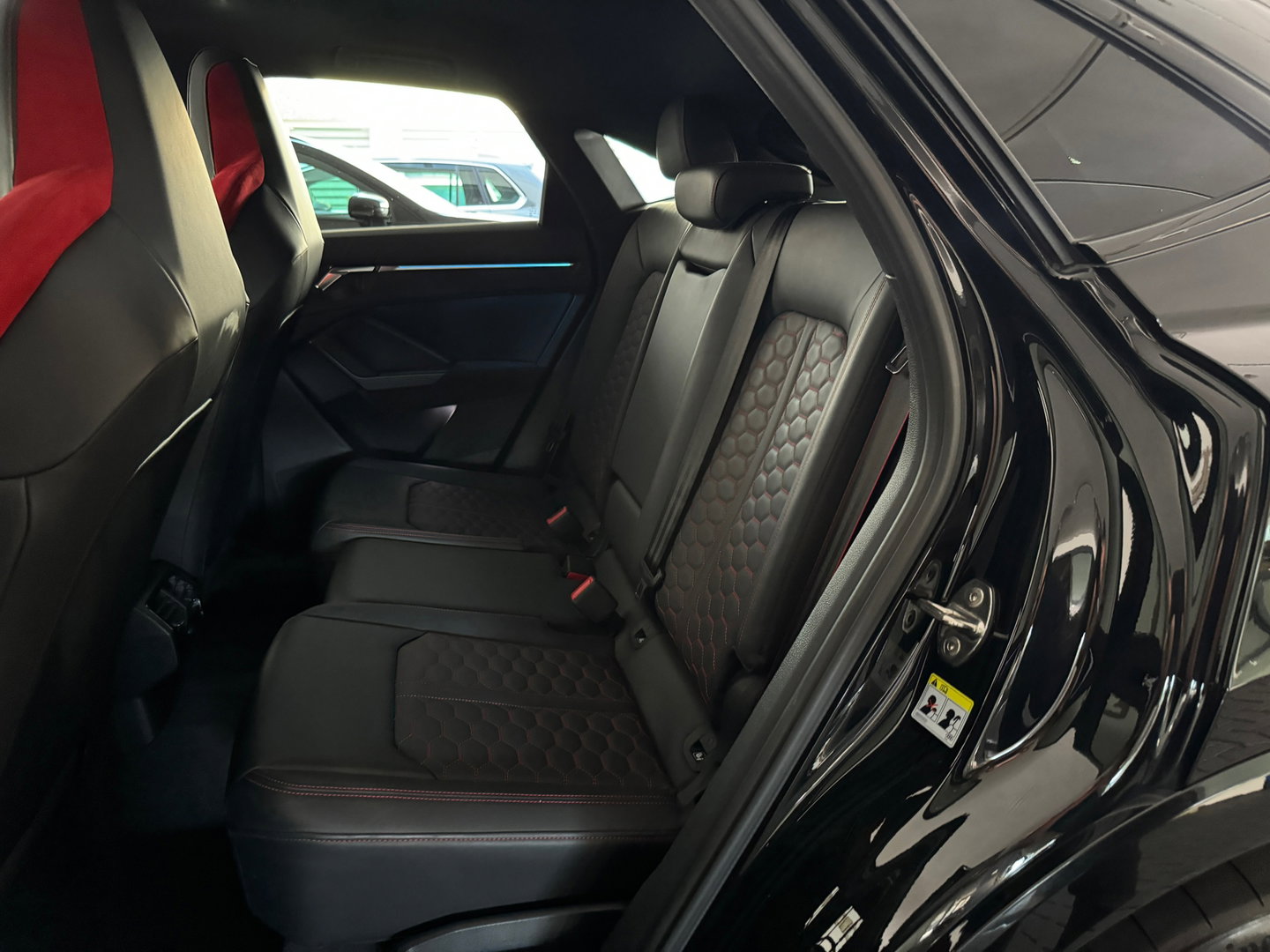 Audi RSQ3 Sportback 2.5 TFSI Pano|Sonos|Alcantara|Sfeer|Camera