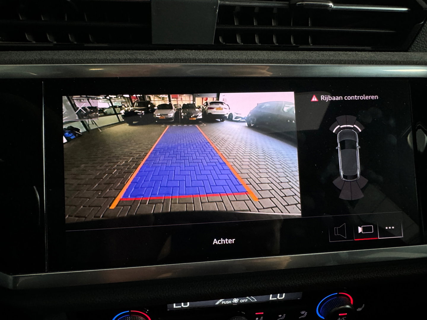 Audi RSQ3 Sportback 2.5 TFSI Pano|Sonos|Alcantara|Sfeer|Camera