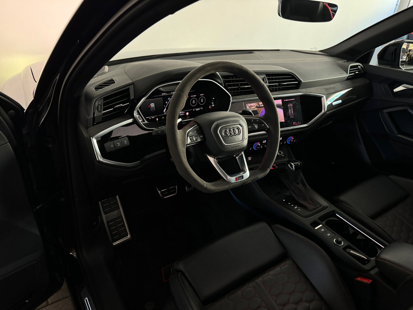 Audi RSQ3 Sportback 2.5 TFSI Pano|Sonos|Alcantara|Sfeer|Camera